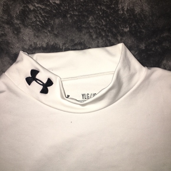 Under armor long sleeve shirt - Picture 3 of 3